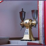 Można nas znaleźć w Chojnicach przy ul. 31 Stycznia (koło Bramy Człuchowskiej, nieopodal postoju taksówek, vis-à-vis pomnika pomordowanych nauczycieli, naprzeciw Szkoły Podstawowej nr 1).
(fot. 