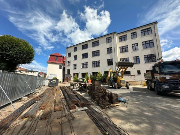 Trwa rozbudowa Technikum nr 2 w Chojnicach