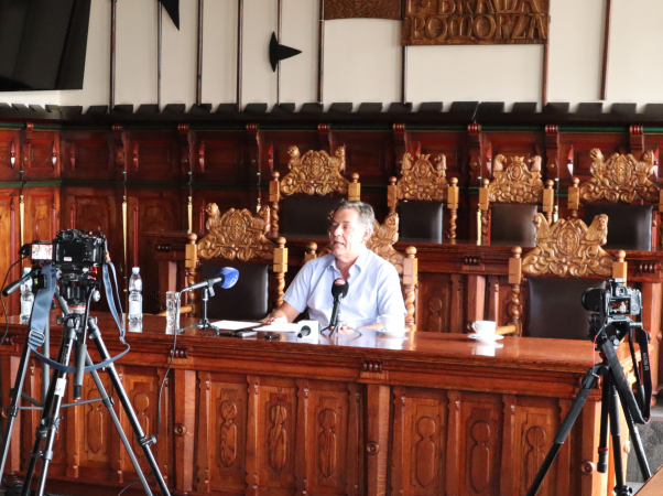 Obrońców Chojnic finiszuje. Falstart hali przy Przemysłowej