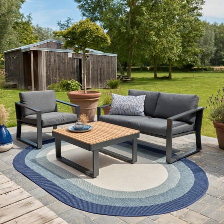 Dywan na taras - praktyczny dodatek czy zbędny luksus?