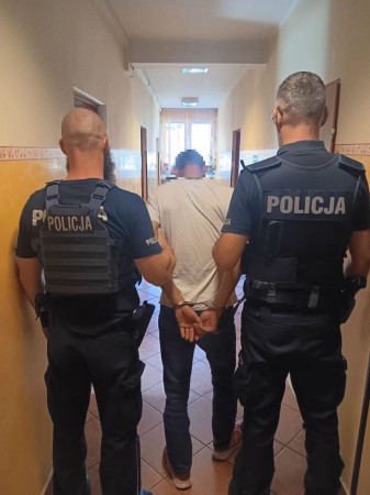 Policja z Brus odzyskała auto i znalazła narkotyki u pasażera