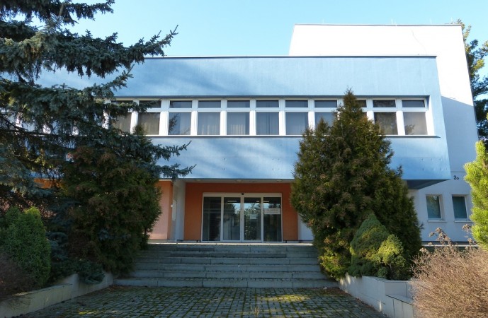 Budynek po PKO pod młotek