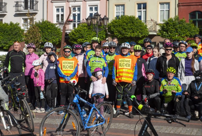 Cykliści pojechali dla Przytuliska - rajd pełen serca i dobrej energii