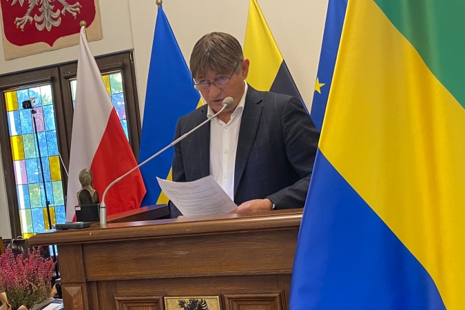 Radni zdecydowali o podwyższeniu wynagrodzenia wójta gminy Chojnice