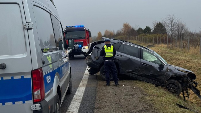 Dachowanie na obwodnicy Chojnic