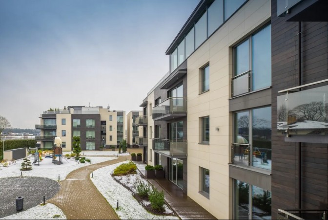 Jakie inwestycje mieszkaniowe i miejskie zmieniają oblicze Chojnic w 2025 roku?