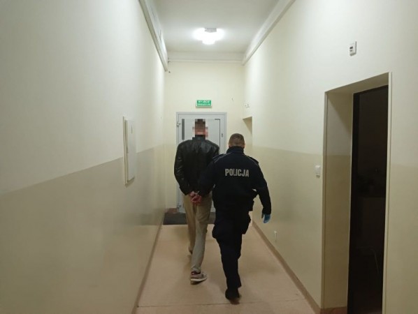 Podejrzany o podpalenie pojazdów trafił do aresztu