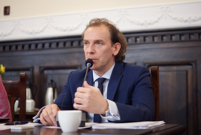 Wynagrodzenie starosty chojnickiego poszybuje na maksa!