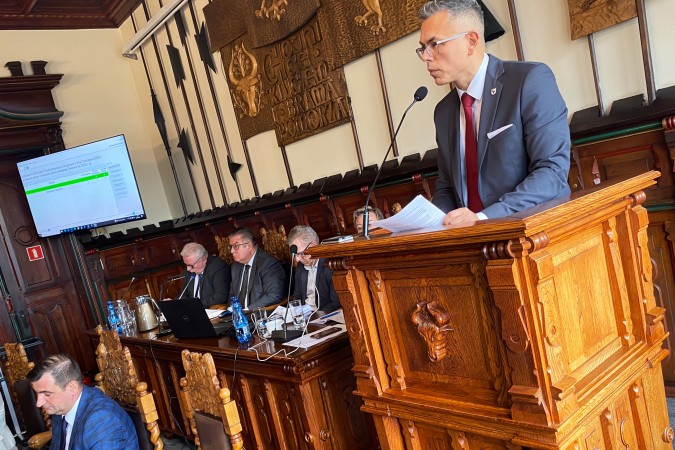 Będzie terminarz sesji na cały rok. Głos radnego wysłuchany