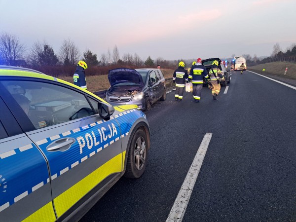 Błąd przy wyprzedzaniu i seria zderzeń. Mandat 5 tysięcy złotych