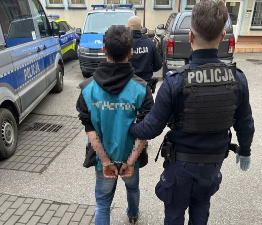 20-latek nie zatrzymał się do kontroli. Usłyszał zarzuty