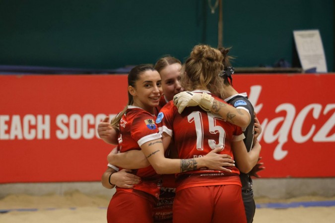 Zimowy Puchar Polski z udziałem drużyn Red Devils Ladies i Red Devils Dragon