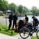 Strażacy wyciągnęli mężczyznę z parkowego stawu