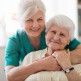 Opieka nad osobą starszą: jakie są możliwości?