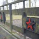 Od przyszłego tygodnia czerwone gwiazdy będą znikać z ogrodzenia cmentarza przy ulicy Kościerskiej 