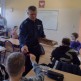 Dzielnicowy rozmawiał z młodzieżą o cyberzagrożeniach