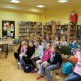 Drugi dzień zajęć feryjnych w bibliotece dla dzieci w wieku szkolnym