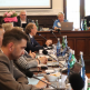 Koledzy bronią hejtującą koleżankę. Rada Powiatu - kontrowersje i napięcia
