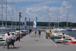 Chojnice promują się poprzez port jachtowy w Charzykowach.