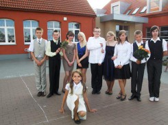 Absolwenci opuścili mury szkoły.