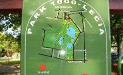 Plan parku 1000-lecia ustawiony w wejściu do niego.