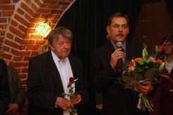 Janusz Jutrzenka Trzebiatowski i burmistrz Arseniusz Finster.