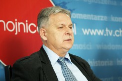 Aleksander Mrówczyński z klubu radnych PiS-u podpisał się pod oświadczeniem.