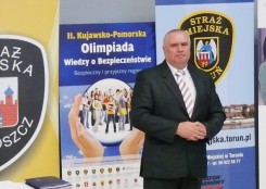 Janusz Dzięcioł na wojewódzkim finale Olimpiady Wiedzy o Bezpieczeństwie