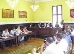 Gminni radni glosują nad absolutorium dla wójta Zbigniewa Szczepańskiego.