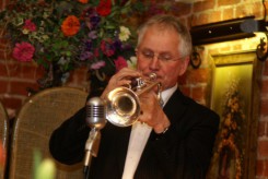 Dieter Michel podczas jednego z koncertów w restauracji Sukiennice