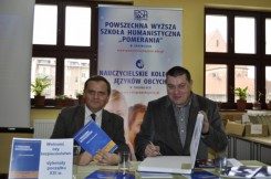 Kanclerz Mariusz Brunka i rektor Janusz Gierszewski.