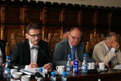 Radny Krzysztof Haliżak (pierwszy od lewej) ma kontakt z Polskim Kościołem Latającego Potwora Spaghetti.