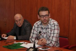 Krzysztof Haliżak (po prawej) pytał o wydatki na kolejne lata związane z Balturium. Obok Bogdan Kuffel.