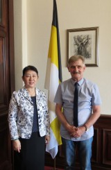   Na zdjęciu konsul generalna Chińskiej Republiki Ludowej w Gdańsku Liu Yuanyuan wraz z zastępcą burmistrza Chojnic Janem Zielińskim