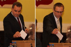Członkowie zarządu powiatu (od lewej) Mariusz Paluch i Tomasz Orzłowski.