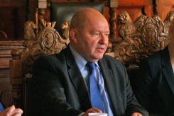 Wicemarszałek Wiesław Byczkowski był jednym z prelegentów na dzisiejszym sympozjum.