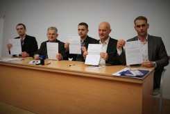 Od lewej: Michał Gruchała, Aleksander Mrówczyński, Artur Myszkowski, Leszek Redzimski, Marcin Starszak. 