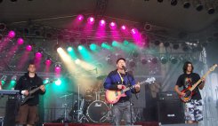 Zespol Layo podczas festiwalowego koncertu