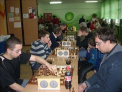 Na zdjęciu z lewej Dawid  Megger.