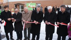 Otwarcie ostatniego gminnego Orlika w Charzykowach. W 2010 ma przyjść pora na jaskółki, jak zapowiada wójt Szczepański.