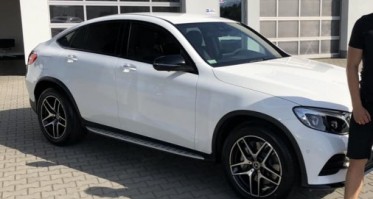 Piłkarzowi Chojniczanki skradziono luksusowe auto