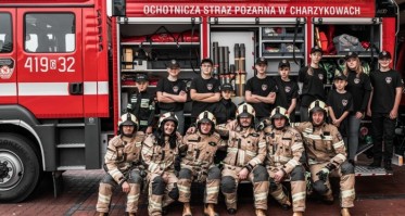 Młodzi strażacy z Charzyków zdobyli tytuł 'Najlepszej Młodzieżowej Drużyny Pożarniczej w Polsce w 2022 roku''