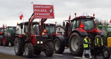 Trwa protest rolników w powiecie chojnickim (FOTO)