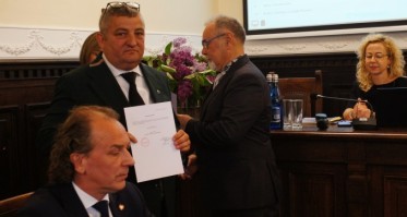 Rada Powiatu Chojnickiego przyjęła rezygnację radnego Eugeniusza Wirkusa