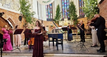 Koncert filharmoników poruszył serca