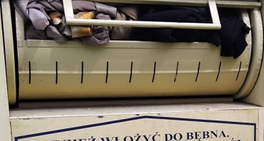 Niepotrzebna odzież, potrzebne rozwiązania. Chojnice w kryzysie tekstylnym