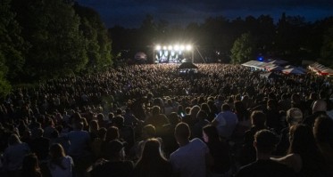 Lato z Radiem, miłość w obiektywie i Korzeniowski na rowerze