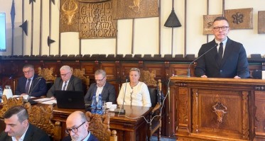 Kneblowanie ust opozycji przed wyborem Macieja Bonny na nowego przewodniczącego Rady Miejskiej w Chojnicach