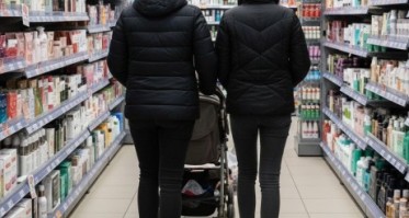 Siostry zatrzymane za kradzież kosmetyków