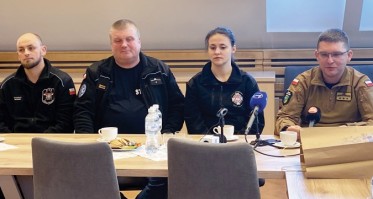 Strażacy z OSP Gminy Chojnice u dzieci chorych onkologicznie 